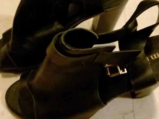 Sapato Feminino de Salto Alto Preto